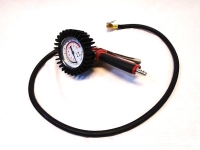 Bandenvulpomp met meter en diverse accessoires