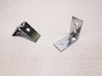 Hoekanker 3 x 3 x 1,5 cm met ril, gegalvaniseerd, per stuk