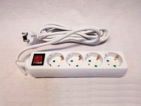 Stekkerdoos 4-voudig met 3 m. snoer en schakelaar 230 V.