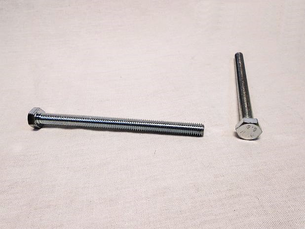 Zeskanttapbout M8 x 110 mm verzinkt, per stuk